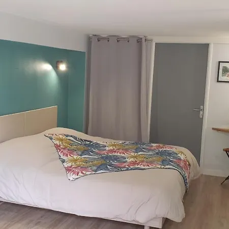 Le De Pyrene Et Hercule Arignac